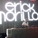 DJ Erick Morillo pinchando los platos