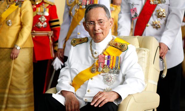 Tailandia se viste de tristeza: su rey ha muerto