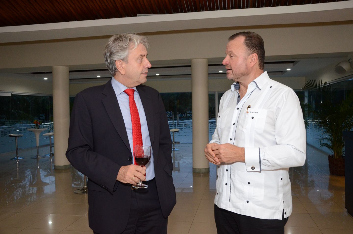 Cámara Holandesa presenta nuevo Embajador del Reino Países Bajos en RD