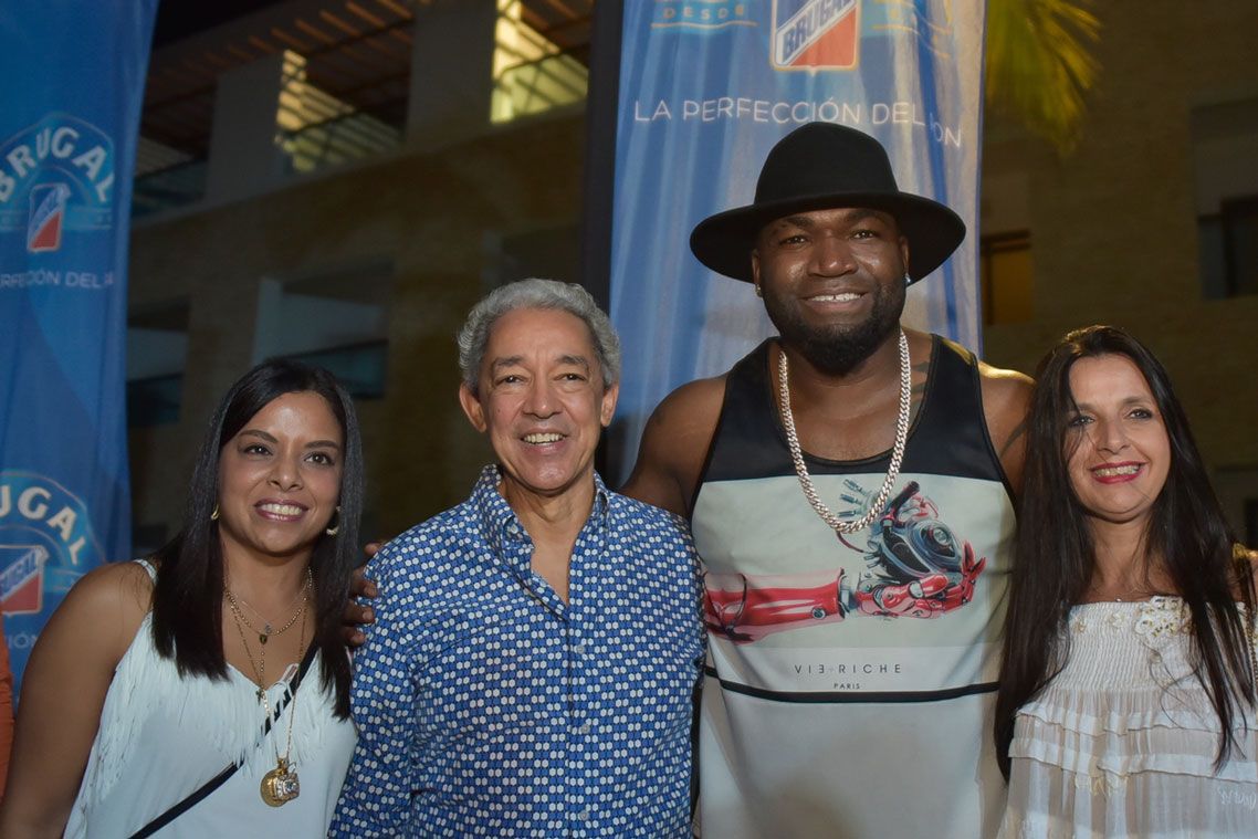 Brindando con Brugal por David Ortiz