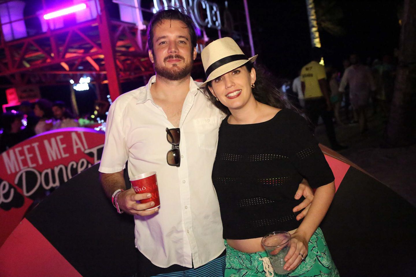 Electric Paradise: Una Noche de Emociones