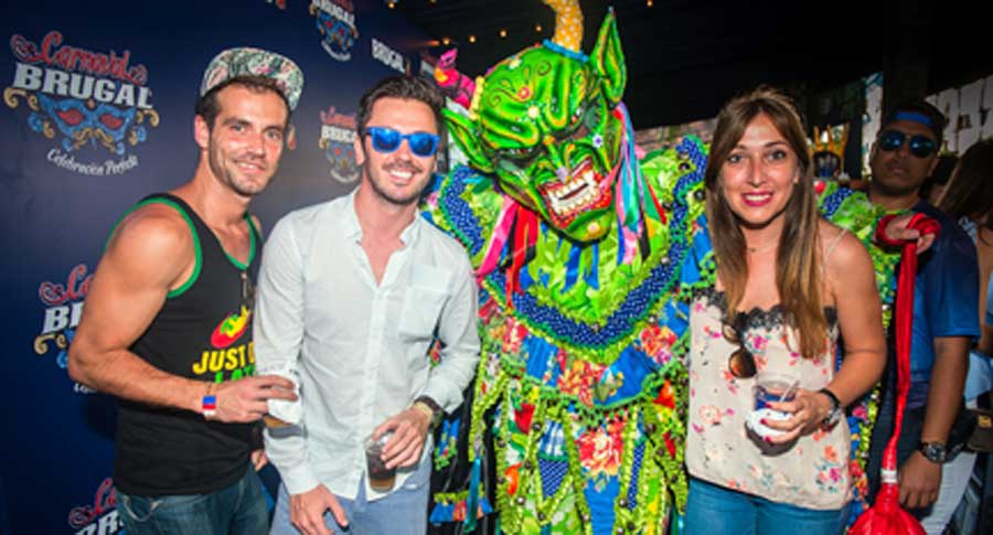 BRUGAL EN EL CARNAVAL DE PUNTA CANA