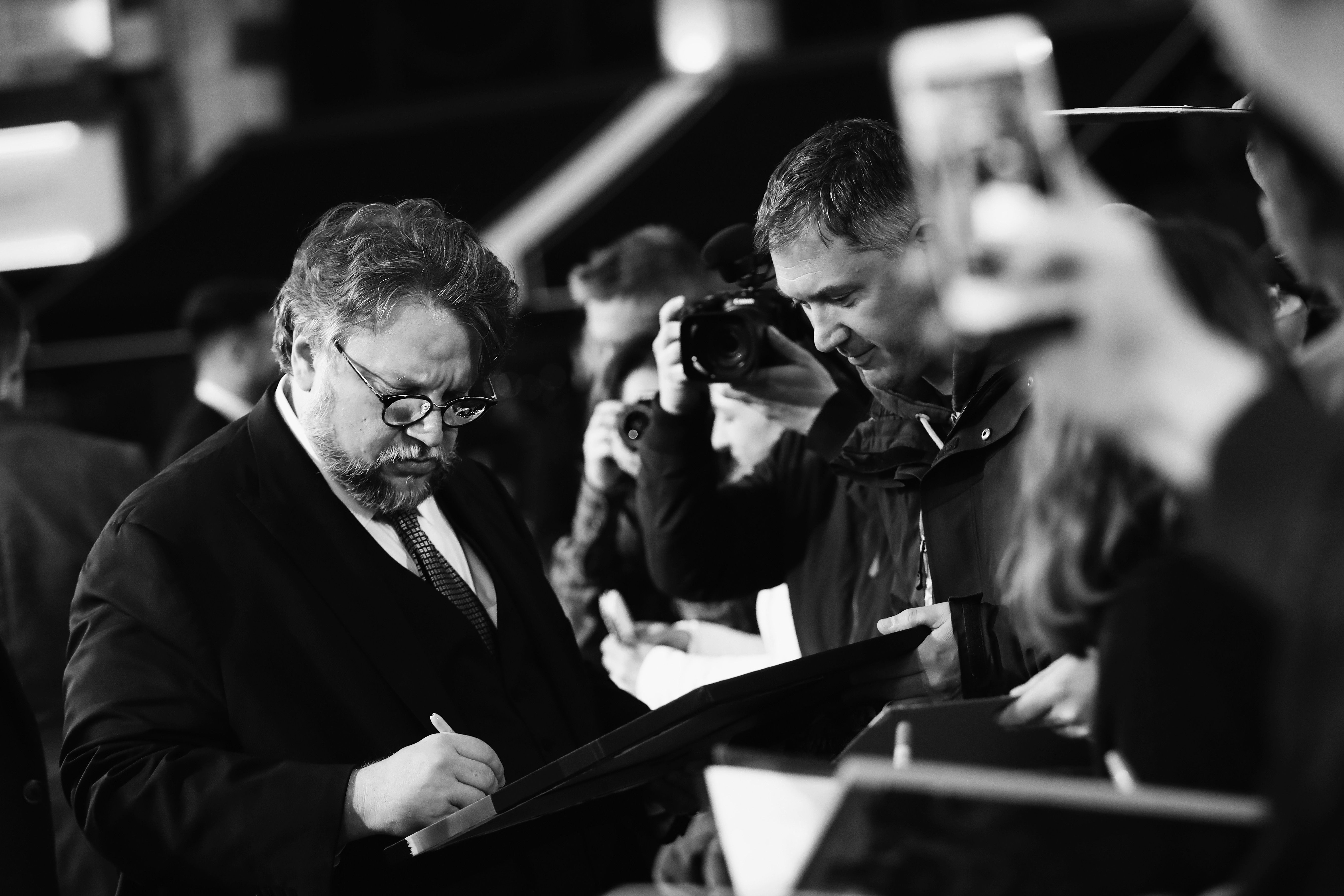 Guillermo del Toro: Un mexicano que decidió hacerse amigo de los monstruos a muy corta edad… Los que siempre formaron parte de su vida.