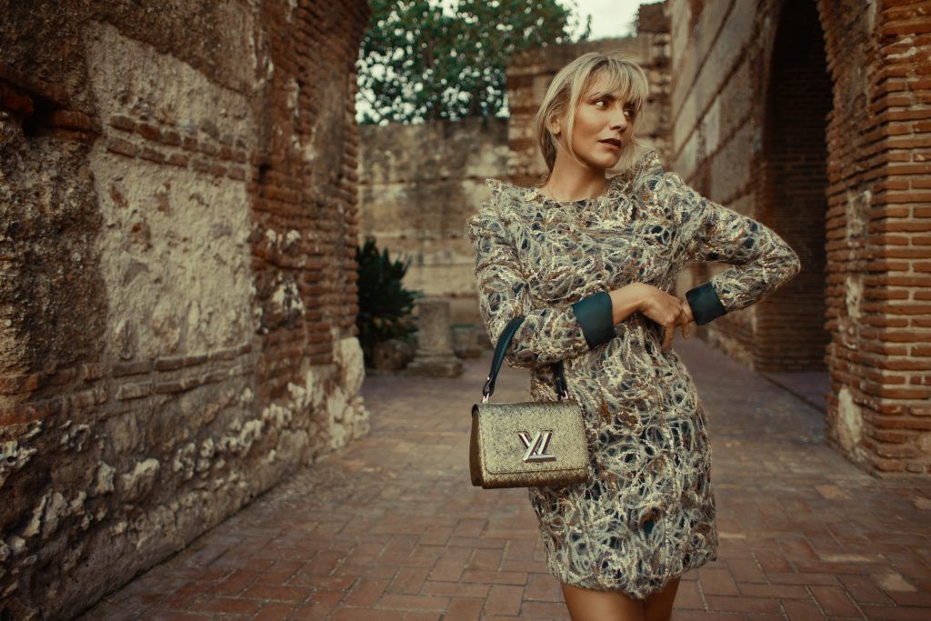 P.S. IT’S FANCY l NEW YEAR SPECIAL ISSUE: LOOKS DE AÑO NUEVO EN LA CIUDAD COLONIAL CON DEBORAH KARTER