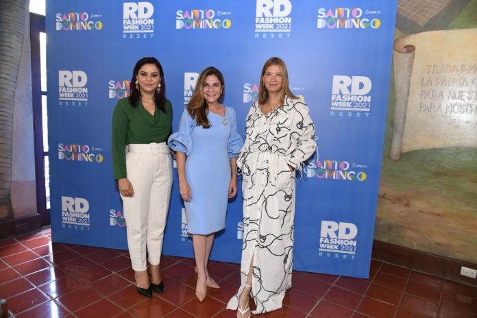 Melkis Diaz, Carolina Mejía y Claudia Zuleta