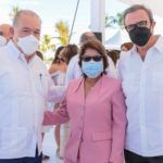 Pedro Urrutia, Josefina Liriano De Urrutia y Cruz Apestegui