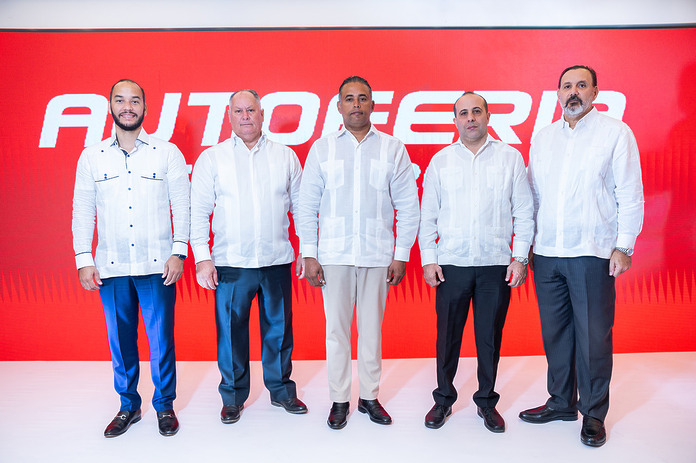 1- Foto Principal - Ramon Guzman, Donald Sosa, Aramis Mella, Gustavo Domingo y Darío Muñoz