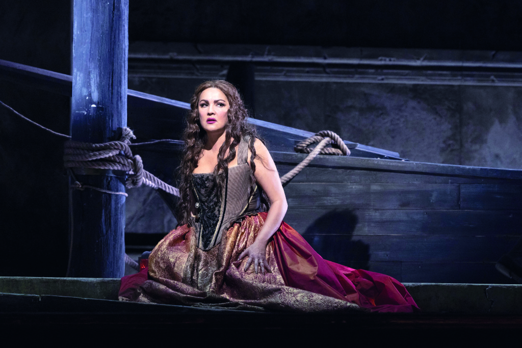 En portada: Anna Netrebko 4 GK9KQeiXgAAh9BE
