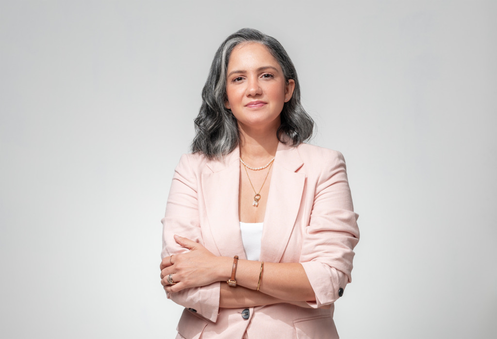 Claudia Espinal es faro de esperanza y lucha en la comunidad latina 1 CF2
