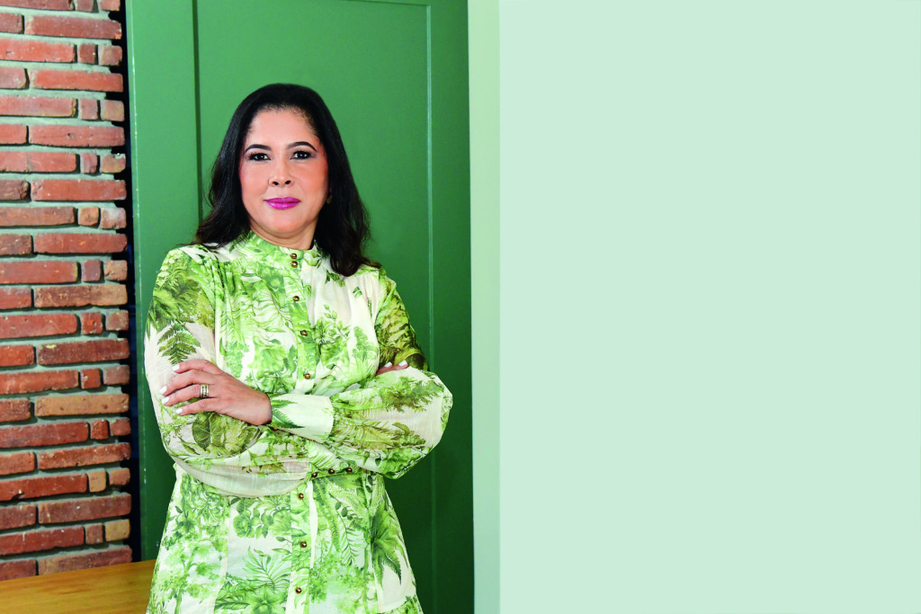 Elsa Torres; un legado de pasión en el mundo del tapizado y la decoración 1 Elsa Torres