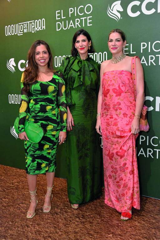 Dominique Barkhausen Crystal Jimenez y Michele Jimenez