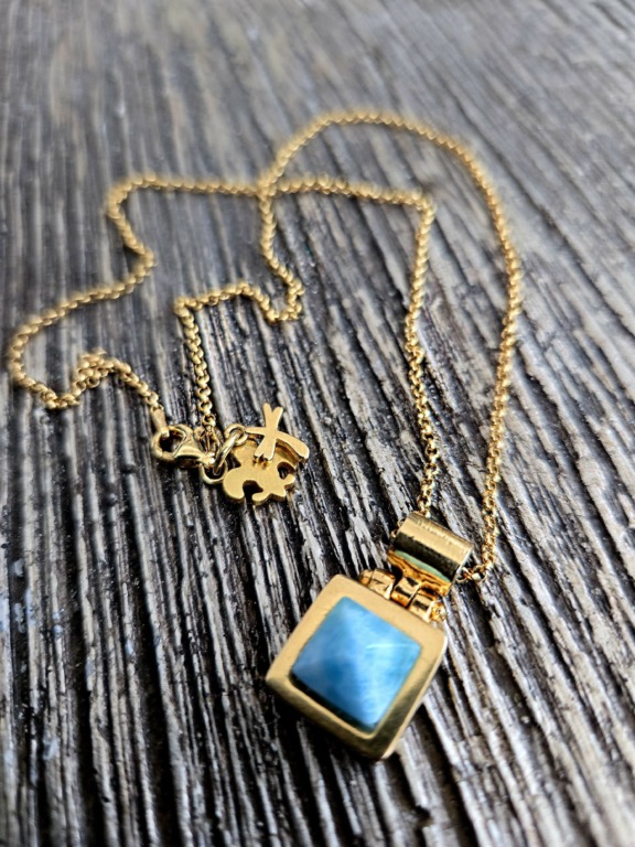 Sócrates Mckinney y Laura Tosato lanzan colección de Joyas "MER" 4 aa0c0bc1 2758 4c50 a80e 9cb9d04aee44