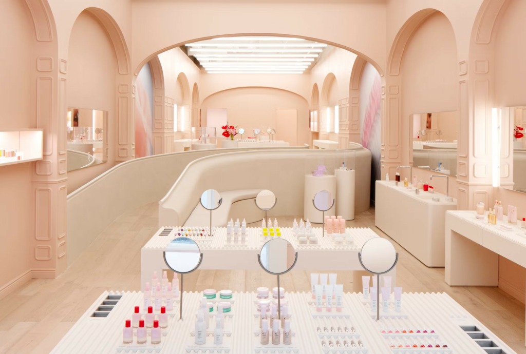 Glossier Flagship: Un santuario rosa para la belleza y el placer de consentirse 1 ezgif 7689fd6347ce63