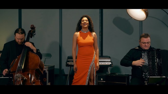 Presentación de la soprano dominicana Stephany Ortega en Hong Kong 3 hq720