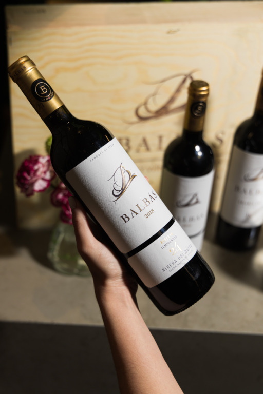Patricia y María Balbás: Séptima generación de Bodegas Balbás 2 04 02LaBodegaCataBalbasLB 8 1