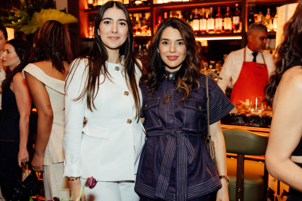 Etro y Castañer presentan una colaboración exclusiva que fusiona artesanía y elegancia atemporal 7 Celine Raselli y Karla Reyes