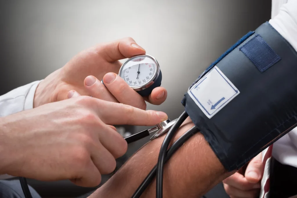 Reducir la hipertensión no solo protege el corazón, también reduce el riesgo de demencia 1 Claves para reducir la hipertension