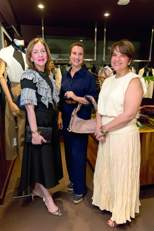 Gamundi-Houellemont lanza su marca con la colección “Isleño” en Indómita 7 Maria Waleska Alvarez Claudia Hernandez Erica Kunhardt