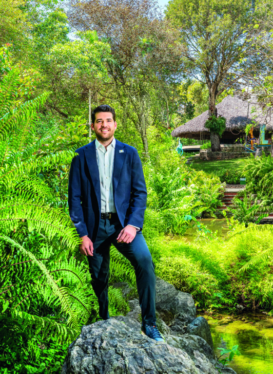 En Portada: Andrés Bisonó León 10 Ritmo Social Botanico 2b