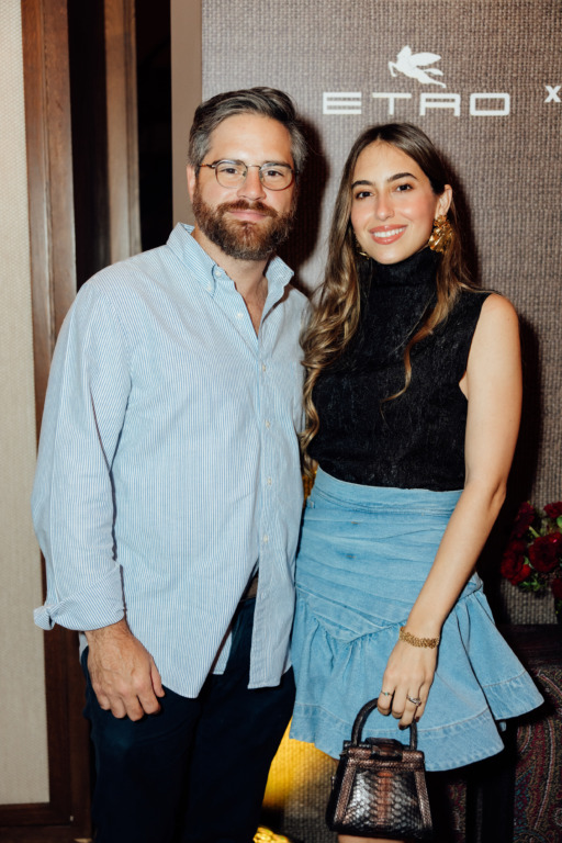 Etro y Castañer presentan una colaboración exclusiva que fusiona artesanía y elegancia atemporal 10 Thiago da Cunha y Marcelle de Moya