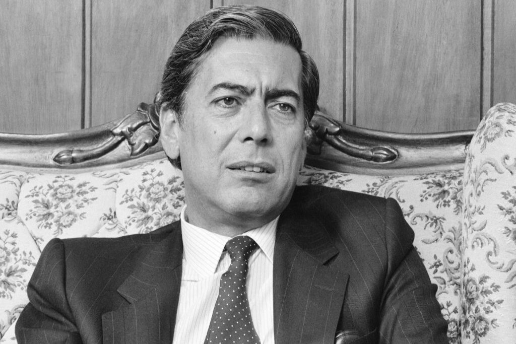 Perú despide a Vargas Llosa en la intimidad familiar y limeños recuerdan su legado 1 e6c9699f df97 4ef9 9ef0 a4c531074773 2