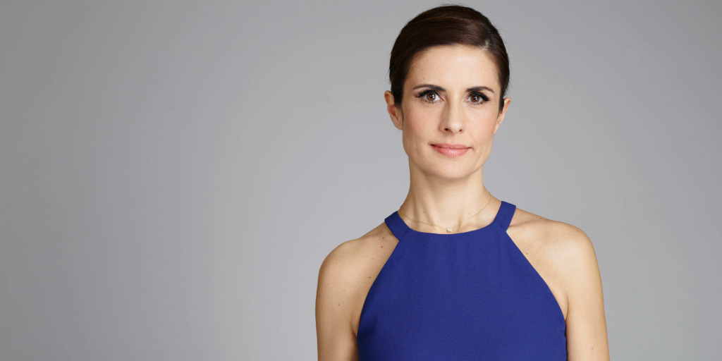Livia Firth: la voz de la conciencia ecológica en el mundo de la moda 1 landscape 1455188618 livia firth wearing the lela dress in royal blue from her collection for ms