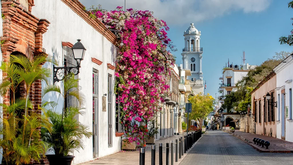 8 lugares emblemáticos de la República Dominicana: Tesoros naturales, históricos y culturales 1 Zona Colonial - República Dominicana