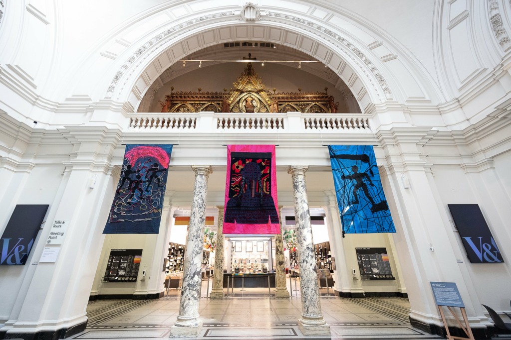 Victoria & Albert Museum: majestad creativa en Londres 2 DancepeformanceopensWhatisseenandwhatisNotByOsmanYousefzadaattheVAPhotobyTimP.WhitbyGettyImagesforVA6