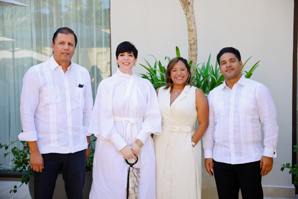 Luis Flores Angela Suazo Fanny Mendez y Jean Ferreiras