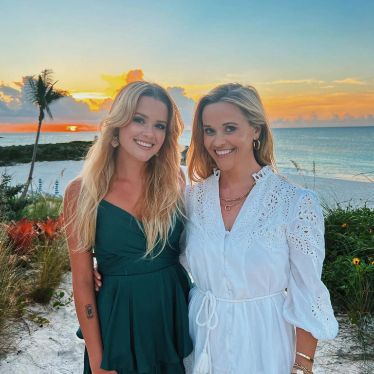 Like Mother, Like Daughter: Reese Witherspoon y Ava Phillippe madre e hija con una conexión única 1 Reese Witherspoon Ava Philippes Twinning Moments 00001