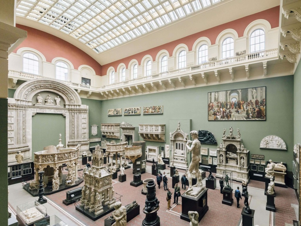 Victoria & Albert Museum: majestad creativa en Londres 3 VAMuseum 4 5c882027c9e77c0001f2ad38 scaled 1