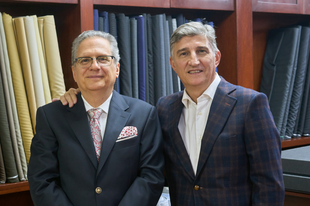 Roberto y Antonio Iglesias: "Nos satisface que La Coruña sea el referente del buen vestir para los caballeros en República Dominicana" 4 Ritmo Social 10
