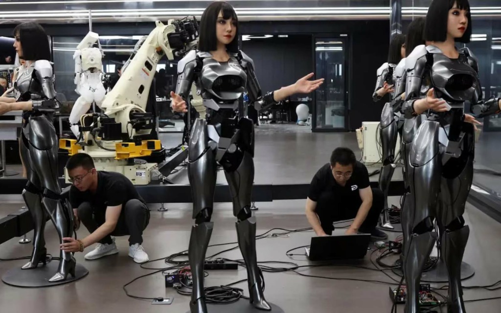 Autos voladores una visión al futuro cercano 3 robots chinos 02