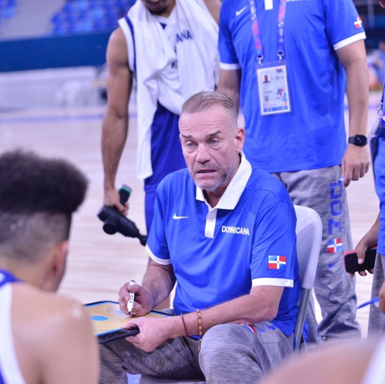 Néstor García: Pasión e intensidad en el baloncesto 1 Baloncesto