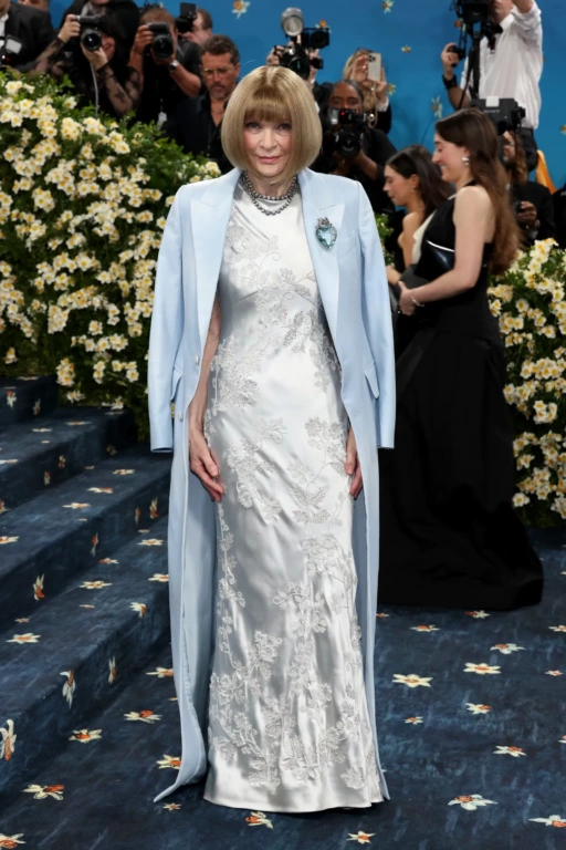 Anna Wintour: La mujer que transformó la moda en un imperio cultural 4 Anna Wintour