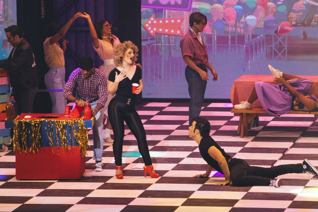 Jóvenes que inspiran y mantienen viva la magia del teatro 4 IMG 20250919 WA0021