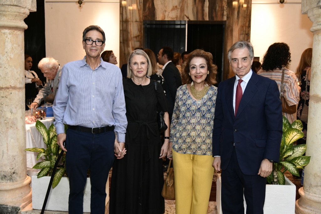 Celebración del cine y la lengua italiana en santo domingo: un viaje cultural desde Cerdeña 7 Roberto Frankenberg, Clara Frankernberg, Rosa Maria Nadal y Raúl Fuentes