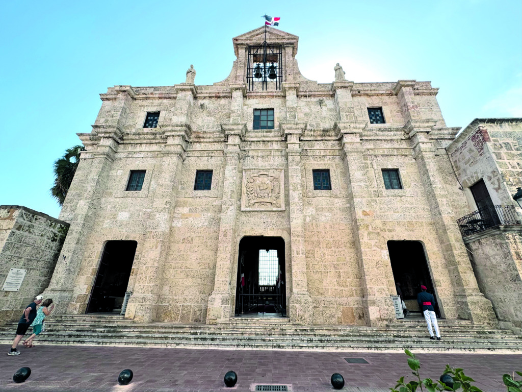 Tesoros de piedra y legado cultural, estructuras icónicas de la República Dominicana 6 República Dominicana