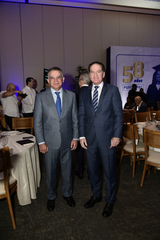 FUNDAPEC celebra su 58 aniversario con panel de líderes empresariales sobre educación y competitividad 4 Pedro Brache y Manuel Corripio