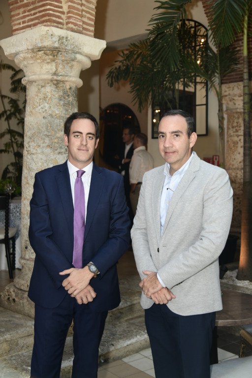 Asociaciones e instituciones de la Ciudad Colonial se reúnen con la embajadora del Reino de España 4 Ricardo Gonzalez y Emilio Torres Jorge