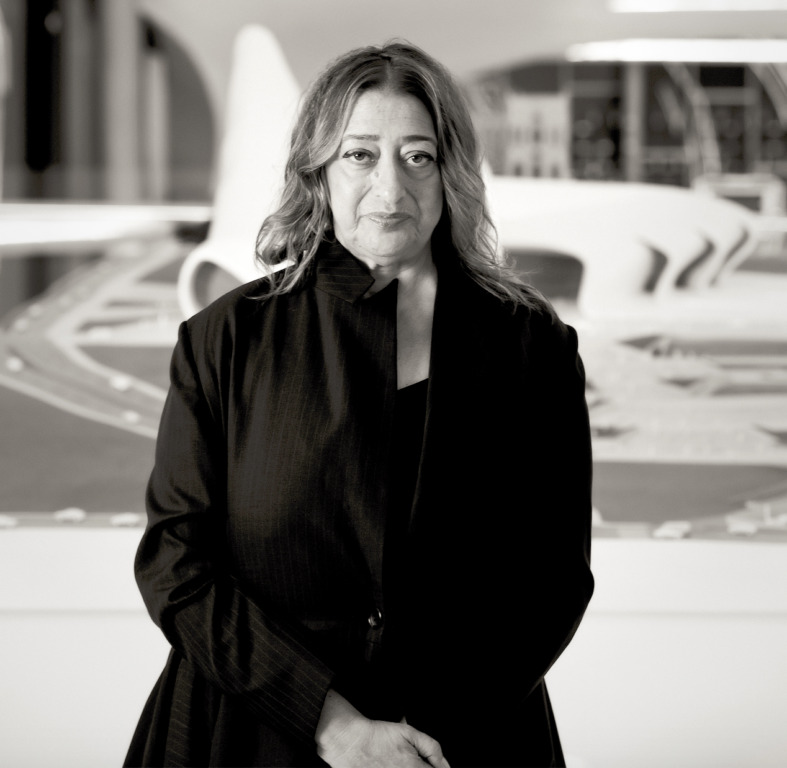 Zaha Hadid: La mujer que curvó el futuro 3 Zaha Hadid in Heydar Aliyev Cultural center in Baku nov 2013