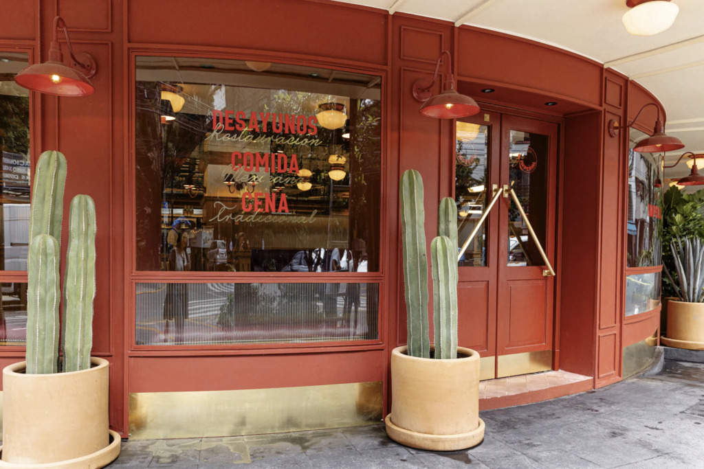 El alma invisible del espacio: la psicología detrás de los lugares que habitamos 6 restaurantes polanco casa imperial6