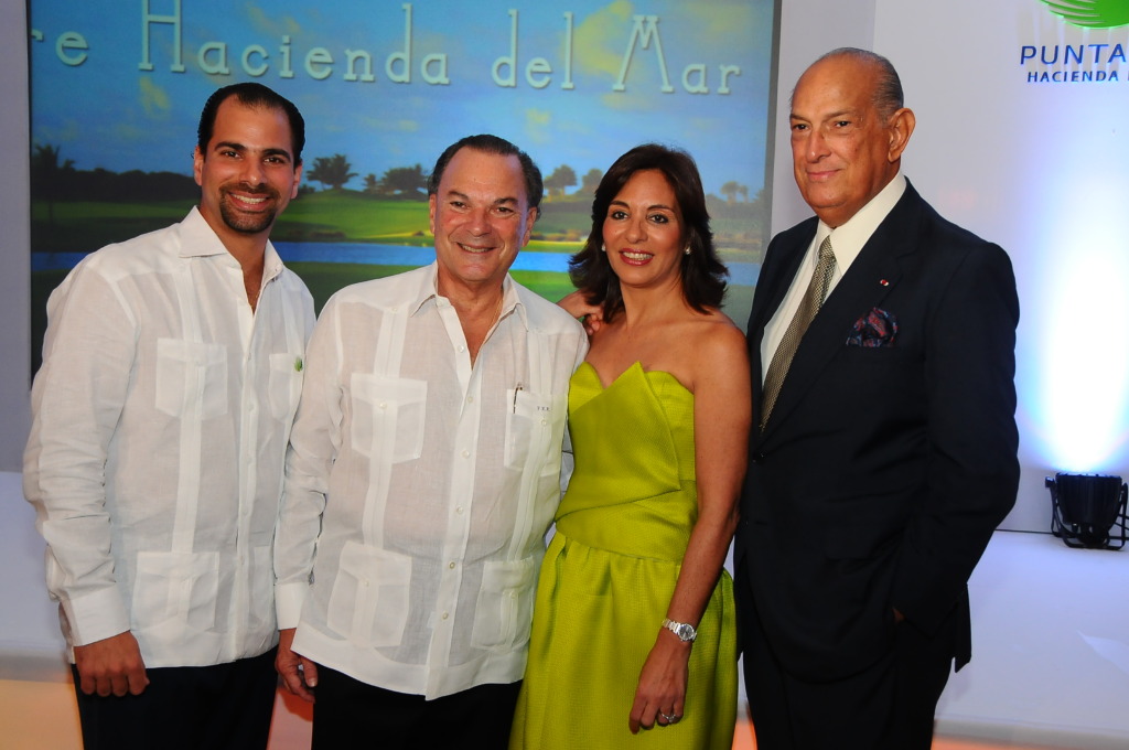 Haydée de Rainieri: Fundadora del Grupo Puntacana 5 Frank Elias RainieriFrank RainieriHaydee RainieriOscar de la Renta 2