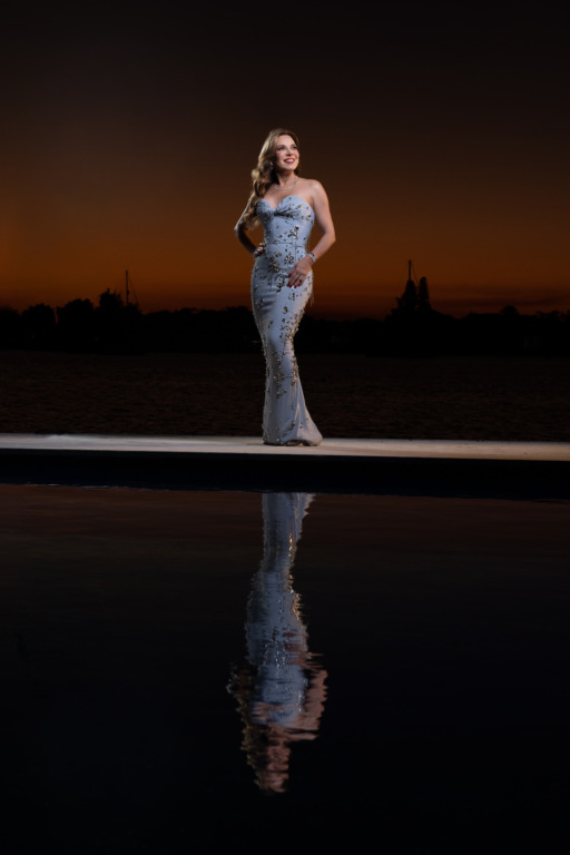 Nelly Azar Lumia: “Celebrar es agradecer por la vida mientras la estamos viviendo, llenarla de alegría y convertir cada momento en un recuerdo feliz” 4 Look 5 2