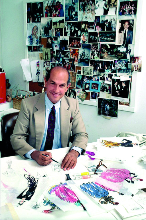 Un recorrido por la vida de Oscar de la Renta 4 Oscar de la Renta 2v