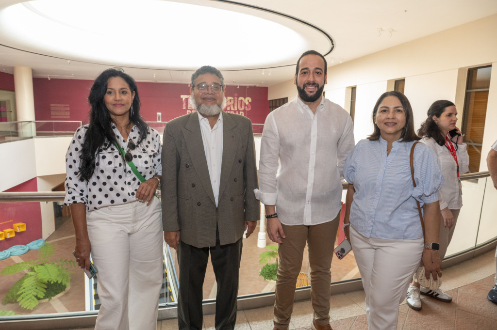 El Prado en nosotros llega a Santiago 1 Santiago