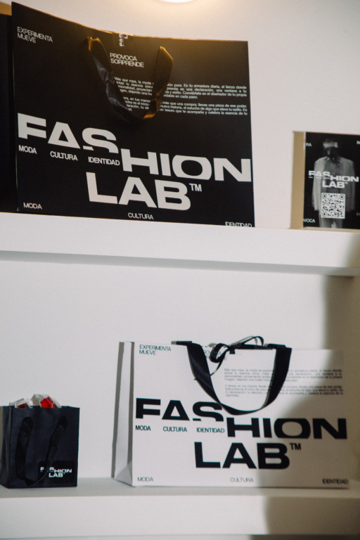 FashionLab participó con seis marcas dominicanas en Espacio Vogue + Casa AD Holiday Edition 2025 9 THE FASHION LAB By Plot Labs 43