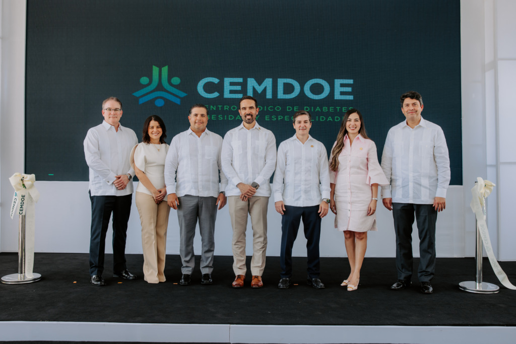 CEMDOE inaugura oficialmente su etapa hospitalaria acompañado de autoridades del sector 9 259 MCB 0427 CEMDOE Plasma 365 1