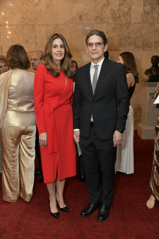 Fundación Corripio entrega Premio Nacional de Literatura 2026 a Pedro Vergés 2 Cristina de Hache y Marco Hache