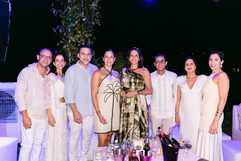 Samaná marcó el compás “Al Ritmo de la Bahía” 2 DSC02667 Marco Perello Alexandra Capellan Juan Lendoiro Lia Perello Laura Ramirez BisonoRaylian Adames Deyanira Pappaterra de Medrano y Alice Caslini Moriconi